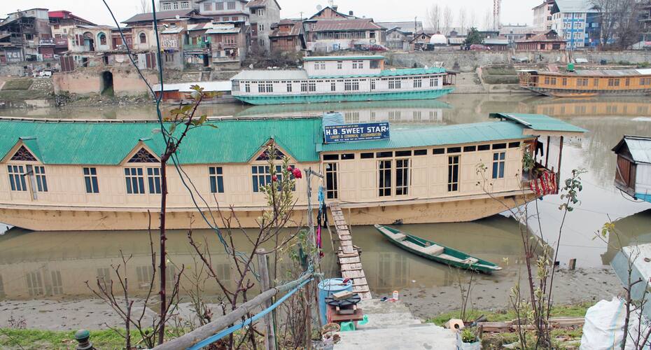 Houseboat Sweet Star, Srinagar 4